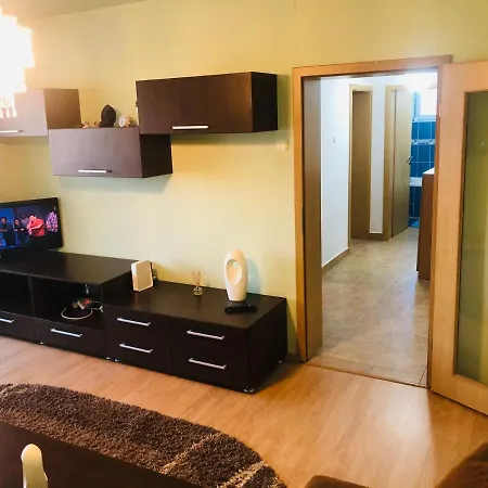 Apartament Vanessa דירה *
